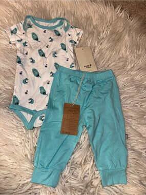 Kyte BABY Aqua Seal Print Onesie and Pants Set
